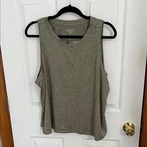 Athleta 2x Green Muscle Tee